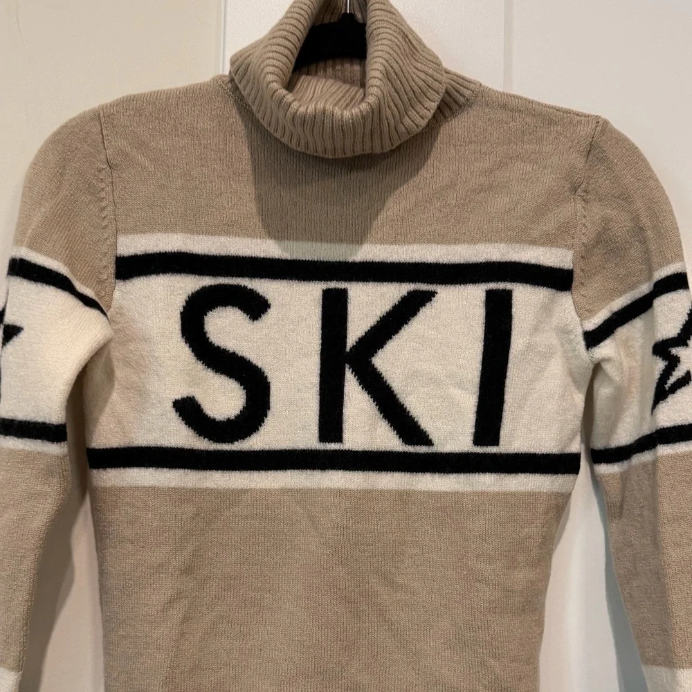Perfect Moment Women's Schild Intarsia Merino Wool Turtleneck Sweater Beige‎ Ski